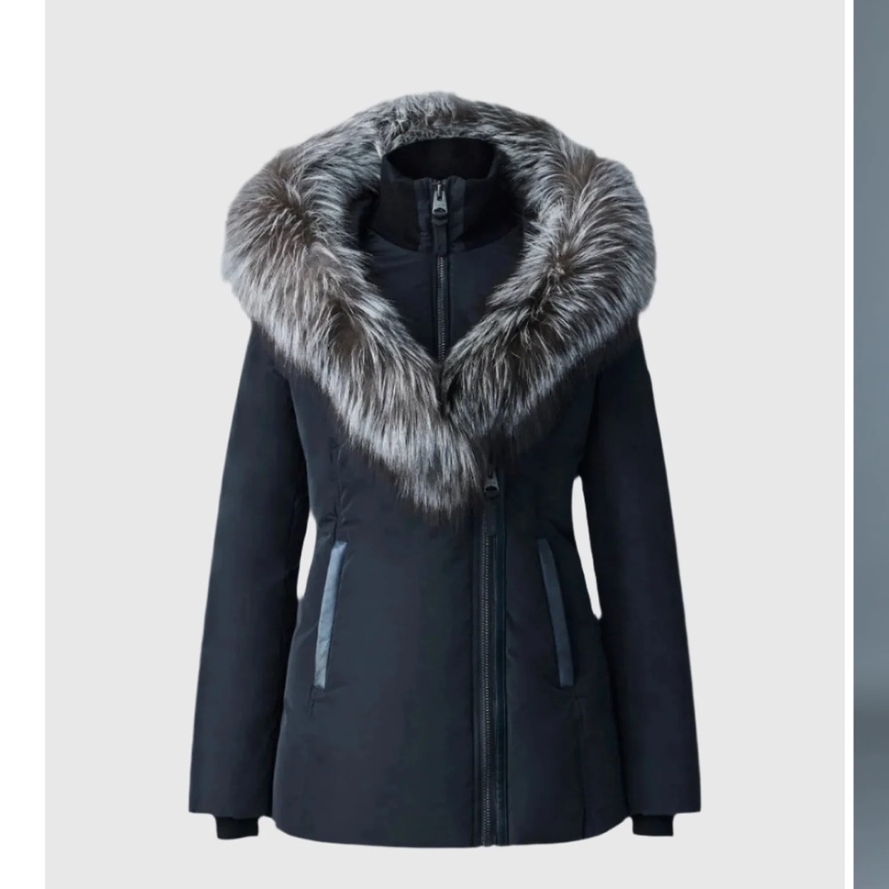 ADALI Down coat with silver fox fur Signature Mackage Collar
Small